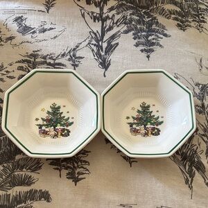 Christmastime Nikko Japan bowls set of 2 vintage